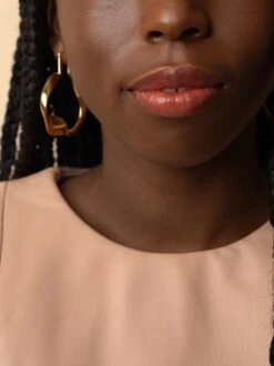 KNUTZEN 34 KNUTZEN -Endro Cosmetiques 05 APRICOT SHIMMER 0 00 05 16 2