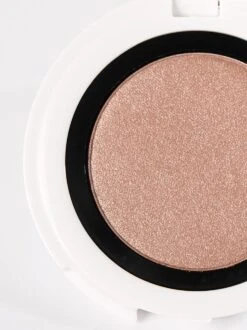 IMBE – Outlet-Artikel -Endro Cosmetiques UG IMBE cream Close 1 RGB L1 988x1319px