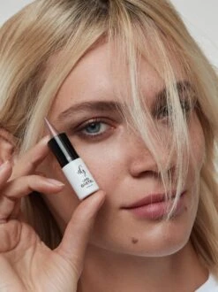 LUK -Endro Cosmetiques UG LUK POWDER ROSE MOD 1 RGB L1 988x1319px 01