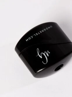 SEGEN 8 SEGEN -Endro Cosmetiques UG SHARPENER Close 01 L1 2746x3668px